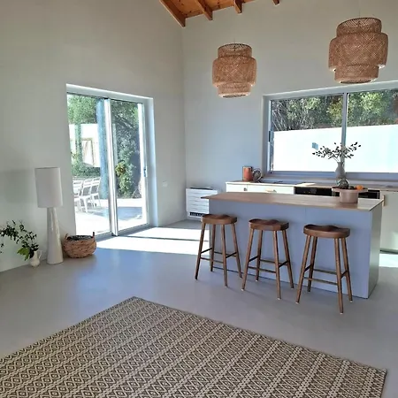 Kalivista Villa *