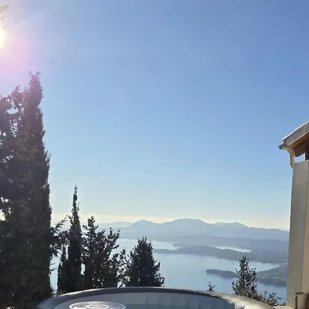 Kalivista Villa *