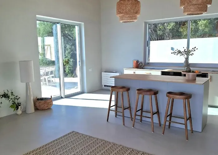 Kalivista Villa *